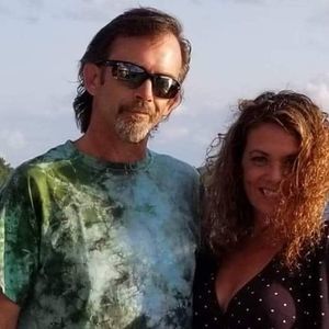 Meet your Posher, Adrianne